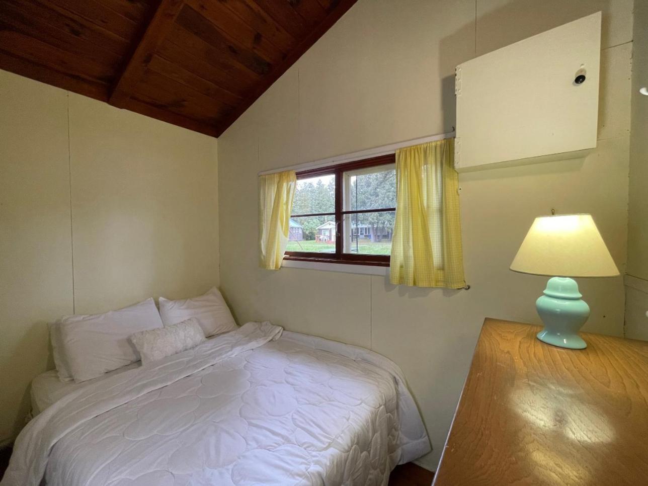 Ambleside Cottage Resort Bobcaygeon Eksteriør billede