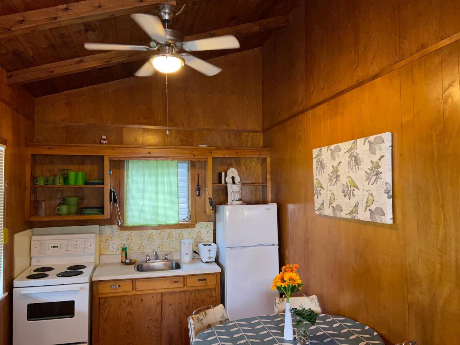 Ambleside Cottage Resort Bobcaygeon Eksteriør billede