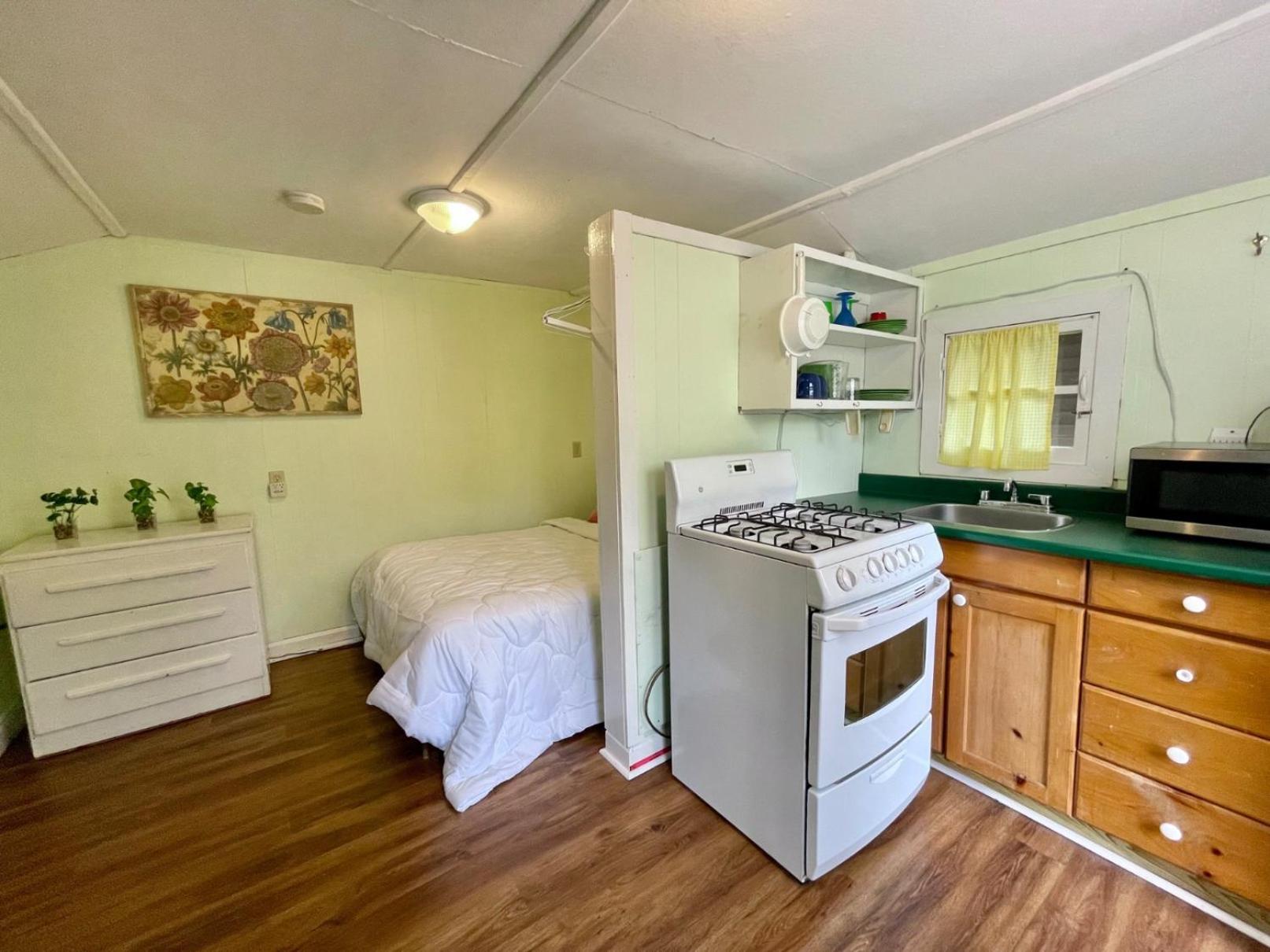 Ambleside Cottage Resort Bobcaygeon Eksteriør billede
