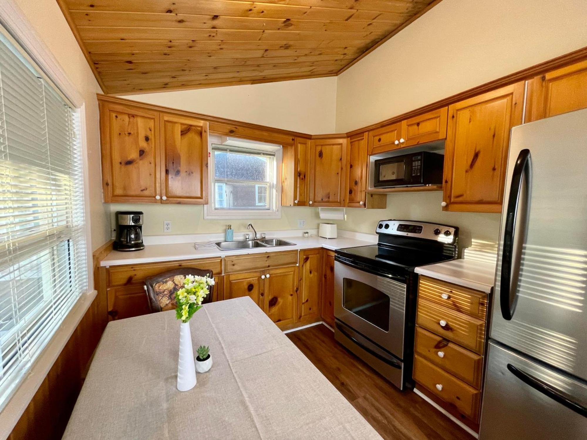 Ambleside Cottage Resort Bobcaygeon Eksteriør billede
