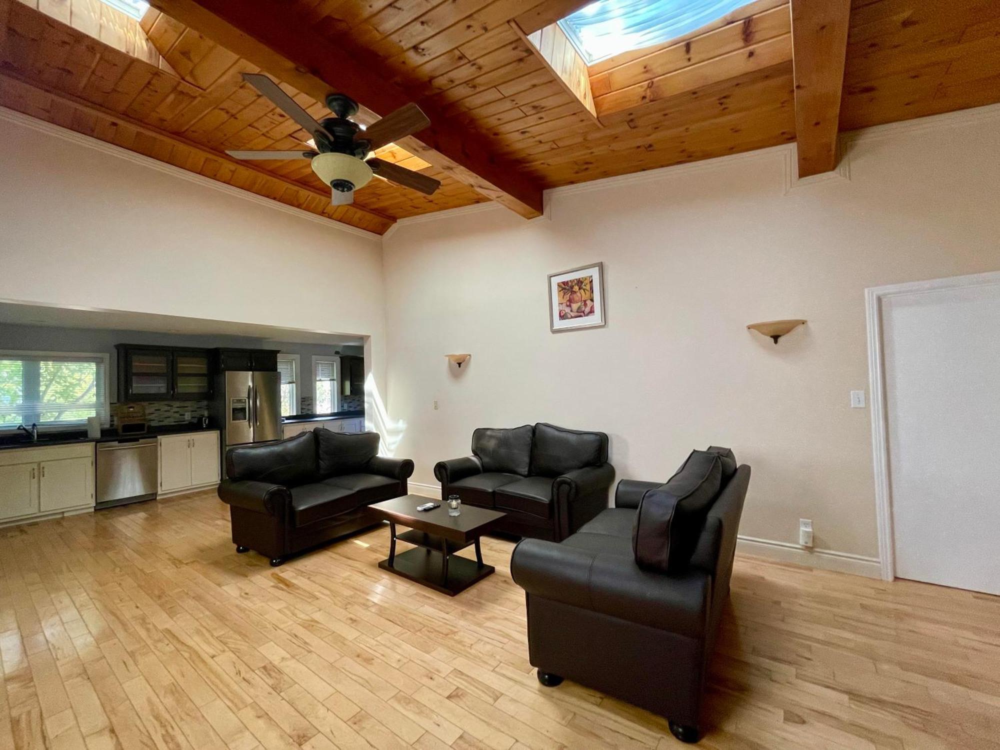 Ambleside Cottage Resort Bobcaygeon Eksteriør billede