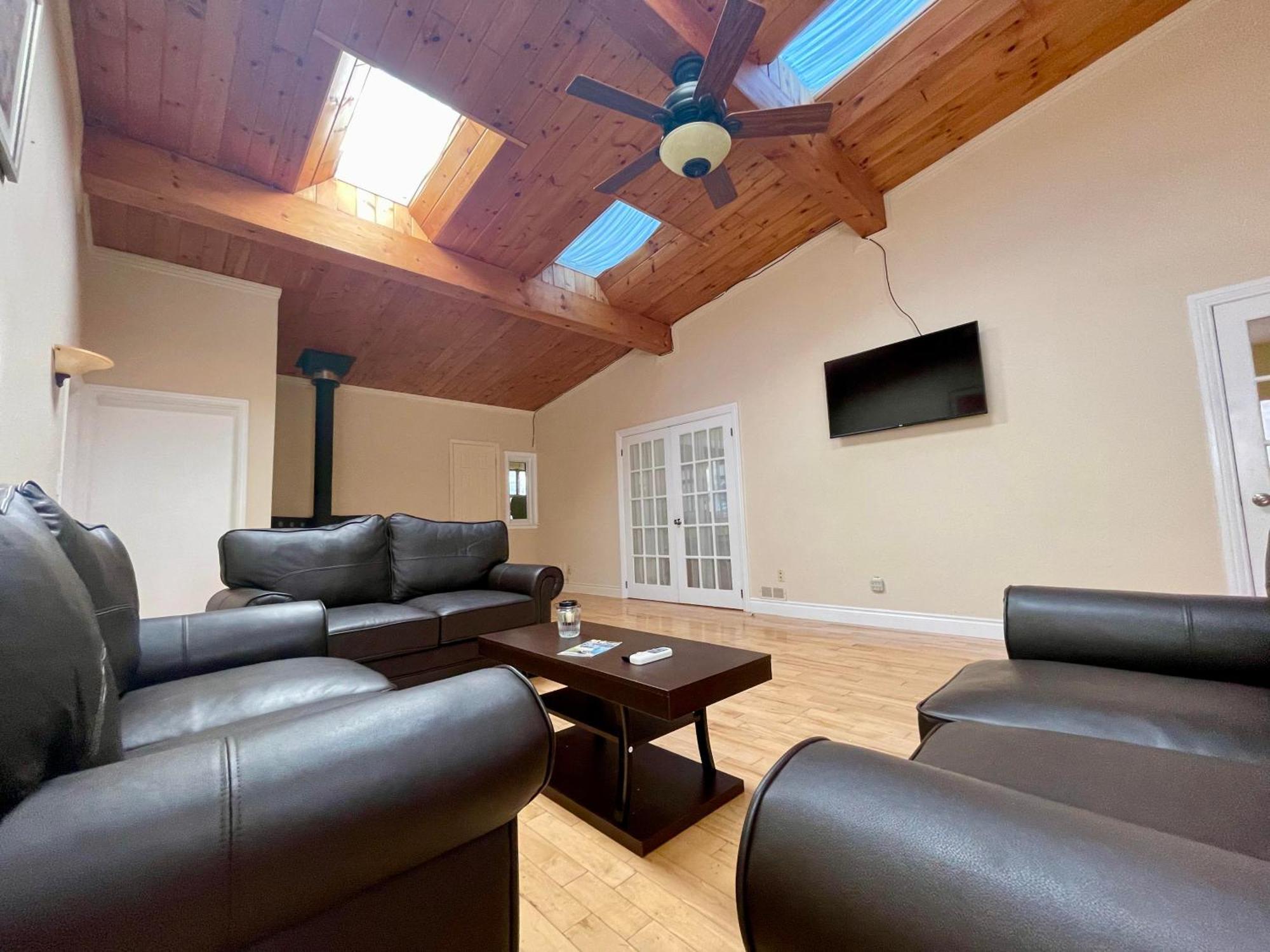 Ambleside Cottage Resort Bobcaygeon Eksteriør billede